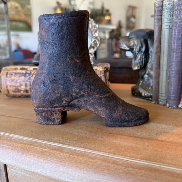 Victorian Cast Iron Boot Mold from Norwich Connecticut - Picture 6 of 16